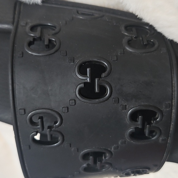 Gucci GG Perforated Rubber Slides Black Size 13 Authenticated - Picture 6 of 16